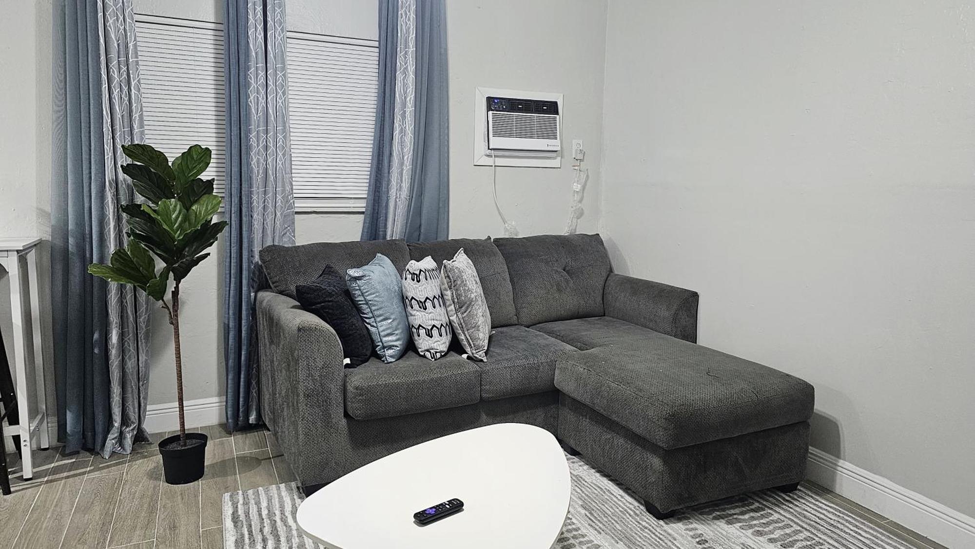 Big Tv Apartment 5 Miles From Hard Rock Casino Hollywood Exterior foto